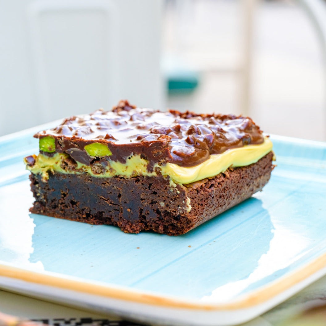 Belçika Çikolatalı Antep Fıstıklı Brownie-Glutensiz - blumcoffeehouse